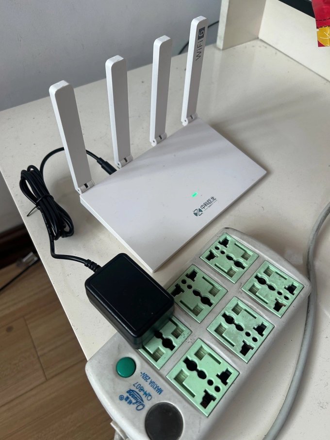 中科巨龍移動(dòng)隨身WiFi 高性能與便攜設(shè)計(jì)的完美融合